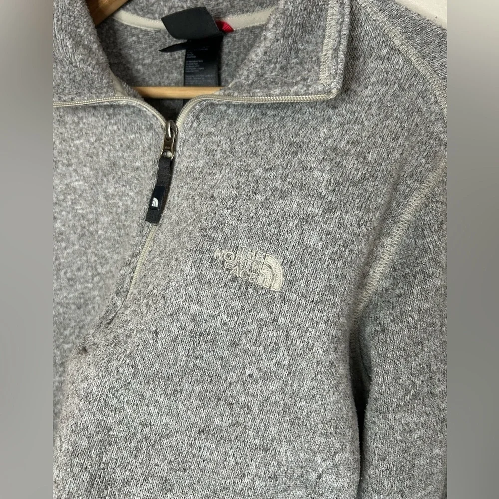 The North Face Men's Grey Quarter Zip Fleece Sweatshirt Size S Small